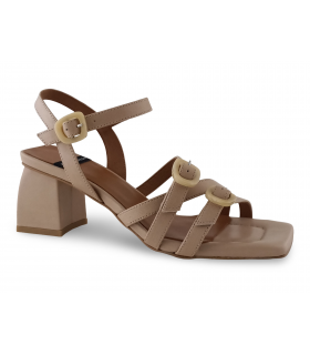 Sandalias de mujer en piel arena