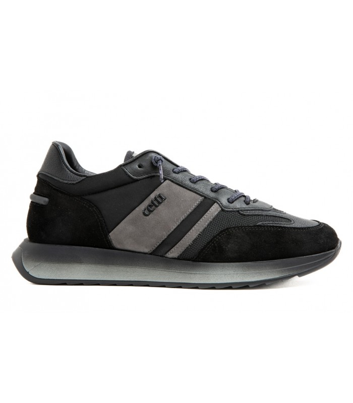 Deportivo de piel para hombre con cordones.