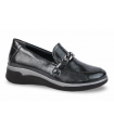 Mocasín antracita con cadena.