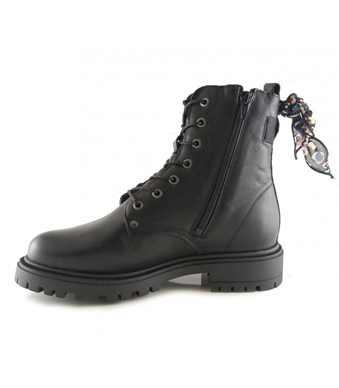 Botín de cordones en piel negra