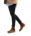 Botas estilo Chelsea en piel velour marrón con tiradores.