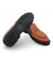 Mocasín en color brandy.