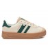Deportivos beige con plataforma. Suela caramelo.