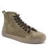 Botines con cordones en piel serraje beige con suela tipo casco.