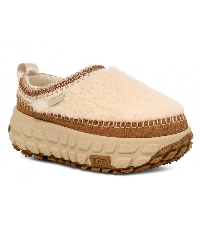 Zueco natural con plataforma. Lana de oveja, piel cordero.