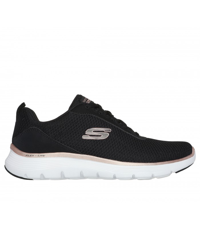Deportivo Skechers en color negro con cierre de cordones y suela blanca.