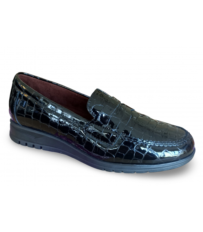 Zapatos confort con elásticos.