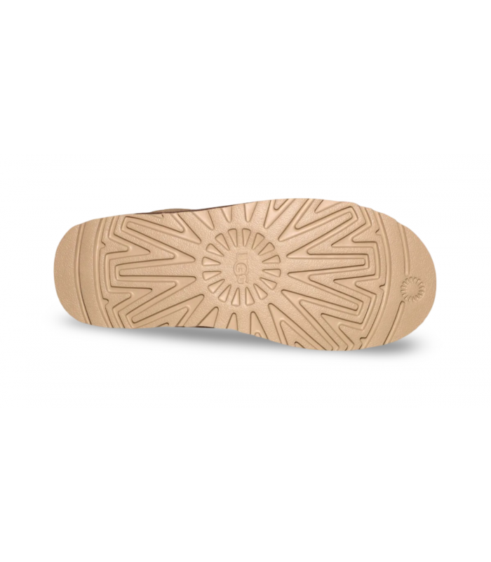 Botas de cordones taupe. Piel cordero engrasada.