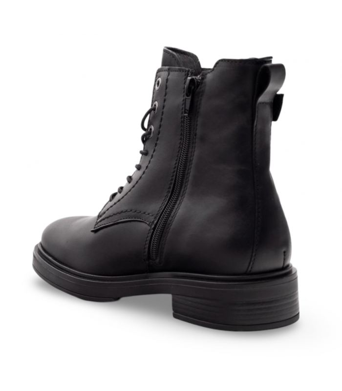 Botines militares negros con cordones. Piel vacuno.