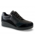 Deportivo de cuña con cordones y cremallera lateral.