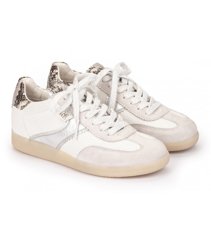 Deportivo blanco con detalles metalizados Weekend 15200
