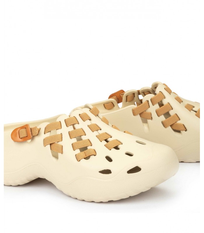 Zueco crema Pikolinos ROMANA W8G-0520EL
