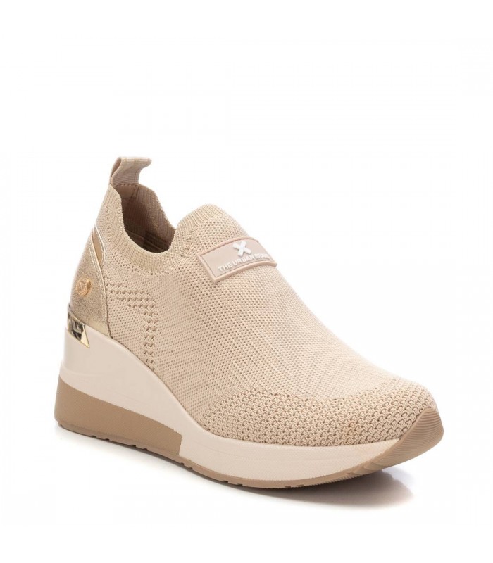 Deportivo estilo calcetín en color beige para señora XTI 143718