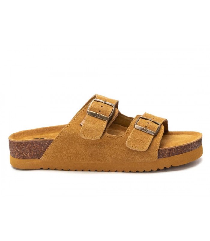 Sandalia de dos hebillas en color beige para señora XTI 142552