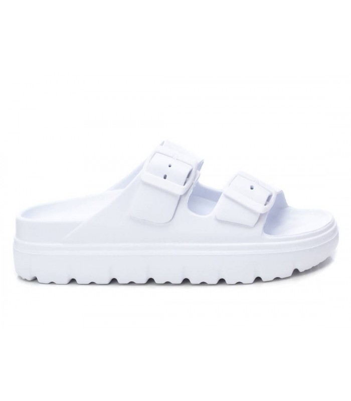 Sandalia de plataforma con dos hebillas en color blanco para señora XTI 142550
