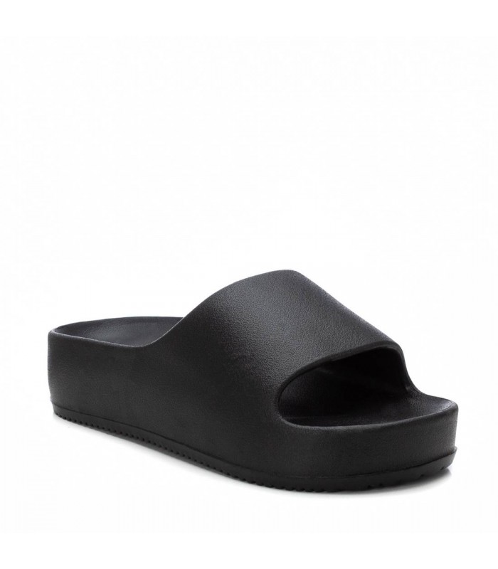 Sandalias de playa en color negro para señora XTI 143900