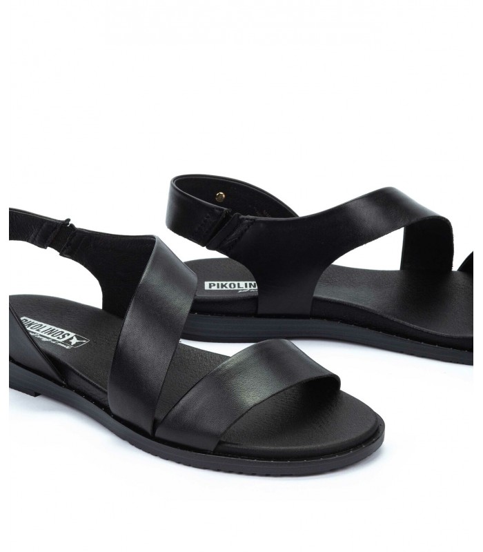 Sandalia plana de color negro para mujer FORMENTERA PIKOLINOS