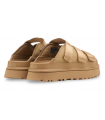 Sandalia con plataforma color arena Ugg Australia 1167430 W GoldenGlow Slide