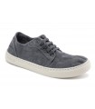 Deportivo tipo casco de color gris