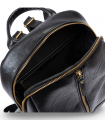 Mochila negra detalle dorado Matias Salva 00020978