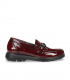 Fluchos F1794 burdeos. Mocasín tipo slip on en charol burdeos para looks diarios con estilo