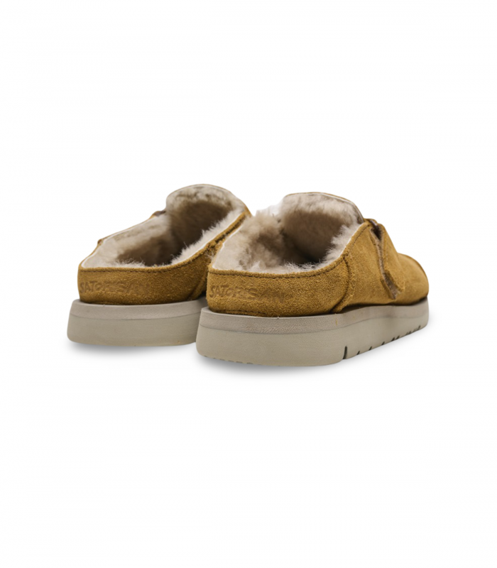 Satorisan Uwabaki Clog Suede Mid Brown. Zueco casual de piel marrón con interior cálido ideal para casa o calle