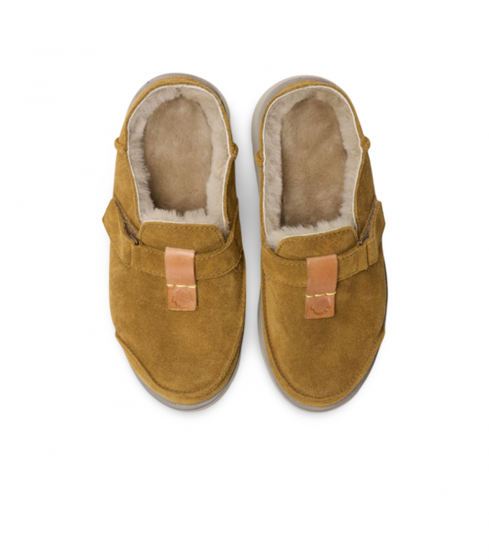 Satorisan Uwabaki Clog Suede Mid Brown. Zueco casual de piel marrón con interior cálido ideal para casa o calle