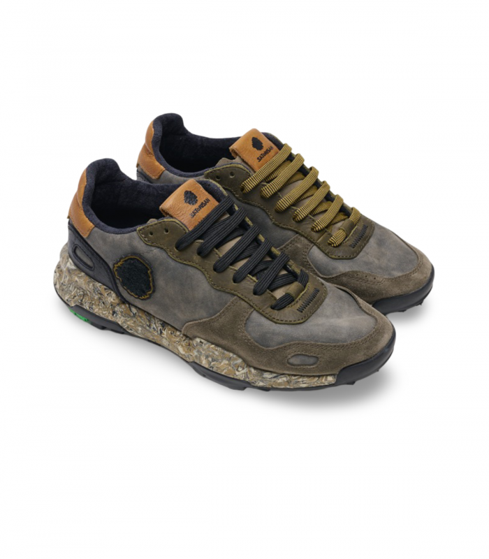 Satorisan Chacrona Premium Khakies Black. Zapatilla sport negra con detalles kaki y tejido técnico resistente