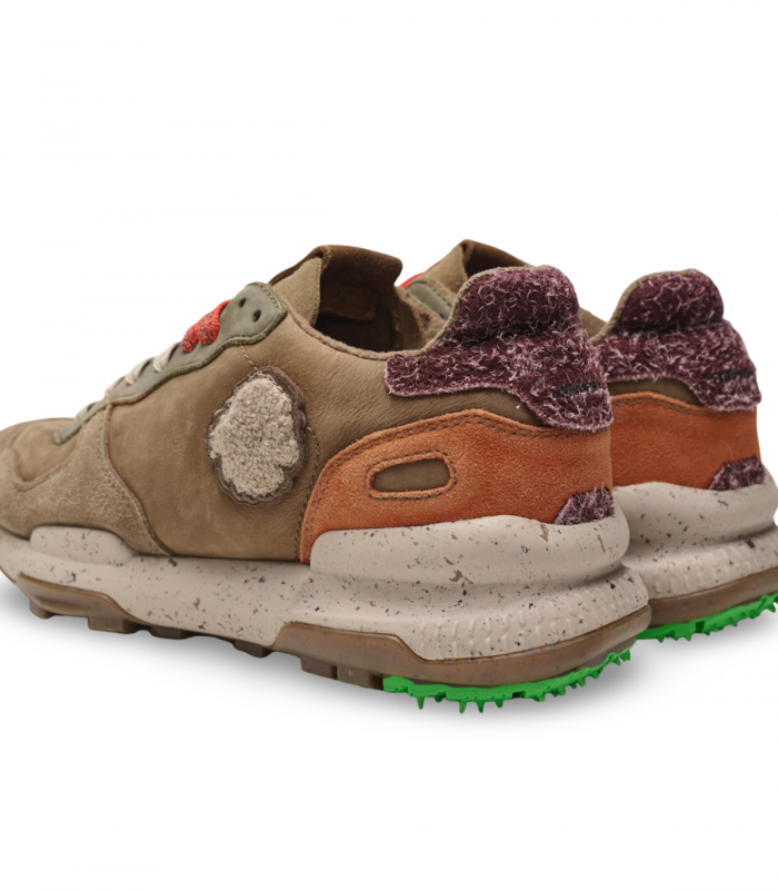 Satorisan Chacrona Premium Mid Brown. Zapatilla de piel marrón con toques naranja y efecto envejecido
