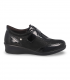 Laura Azaña 21862 negro. Zapato negro con mezcla de charol y velcro, ideal para uso diario con estilo