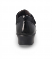 Laura Azaña 21862 negro. Zapato negro con mezcla de charol y velcro, ideal para uso diario con estilo