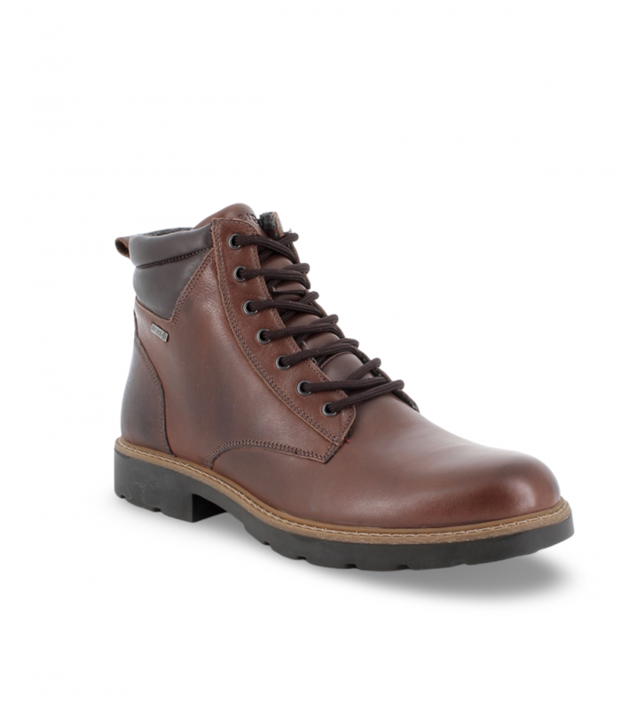IGI&CO 8608111. Bota de cuero impermeable con suela dentada y diseño robusto
