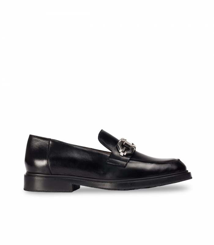 Wonders B9163. Mocasín negro clásico con adorno metálico para looks formales