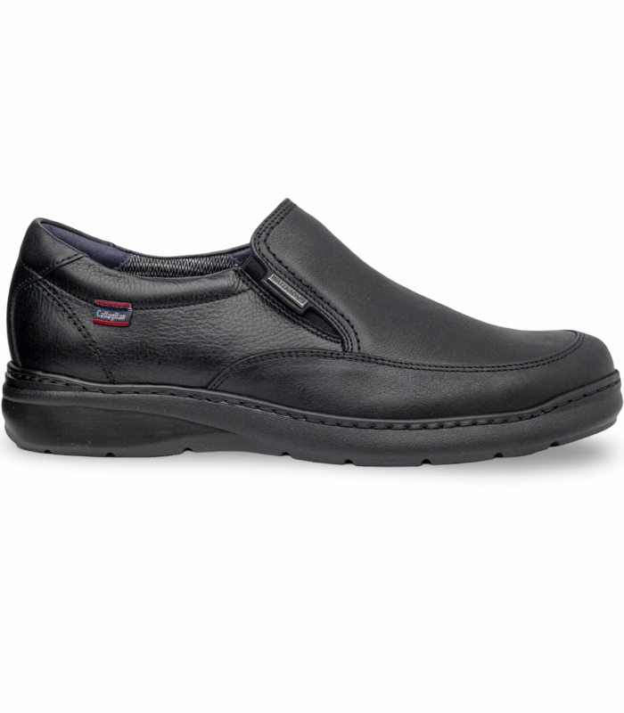 Zapato mocasín de caballero en piel negra