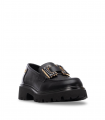Mocasín negro mujer Xti 144429 con suela gruesa y moderna