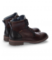 Botas clásicas marrones de Pikolinos para hombre, hechas en piel natural.