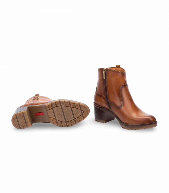 Botines brandy de Pikolinos para mujer con tacón medio