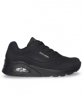 Deportivo negro con cordones y cámara de aire