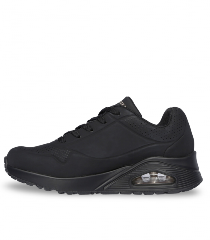 Deportivo negro con cordones y cámara de aire