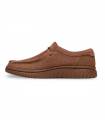 Clarks RELAXTITE LOW. Zapato marrón en serraje suave con diseño casual y flexible