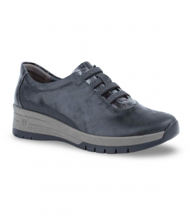 Suave 3955 negro. Zapato negro con elásticos, cuña ligera y horma ancha, muy cómodo para el día a día