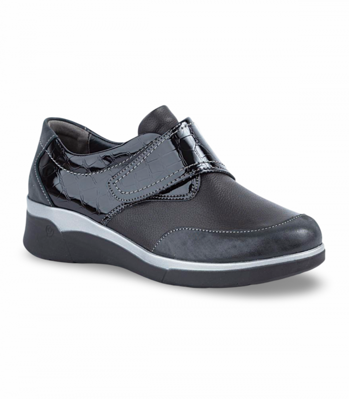 Suave 3587 negro. Zapato coco charol con cordones y cuña media, elegante y muy cómodo