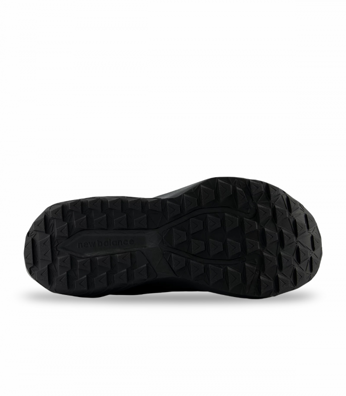 Deportivo negro hombre New Balance MTNTRGB6 Nitrel Goretex