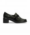 Pitillos 10741 Negro. Zapato negro con tacón y hebilla, perfecto para looks formales