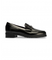 Pitillos 10880 Negro. Mocasín negro brillante con estribo, perfecto para el día a día