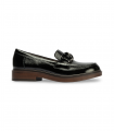 Pitillos 10890 Negro. Mocasín charol negro con suela flexible, ideal para estilos urbanos