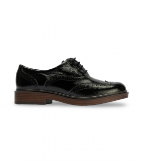 Pitillos 10891 Negro. Zapato de cordones troquelado en negro, estilo artesano y desenfadado