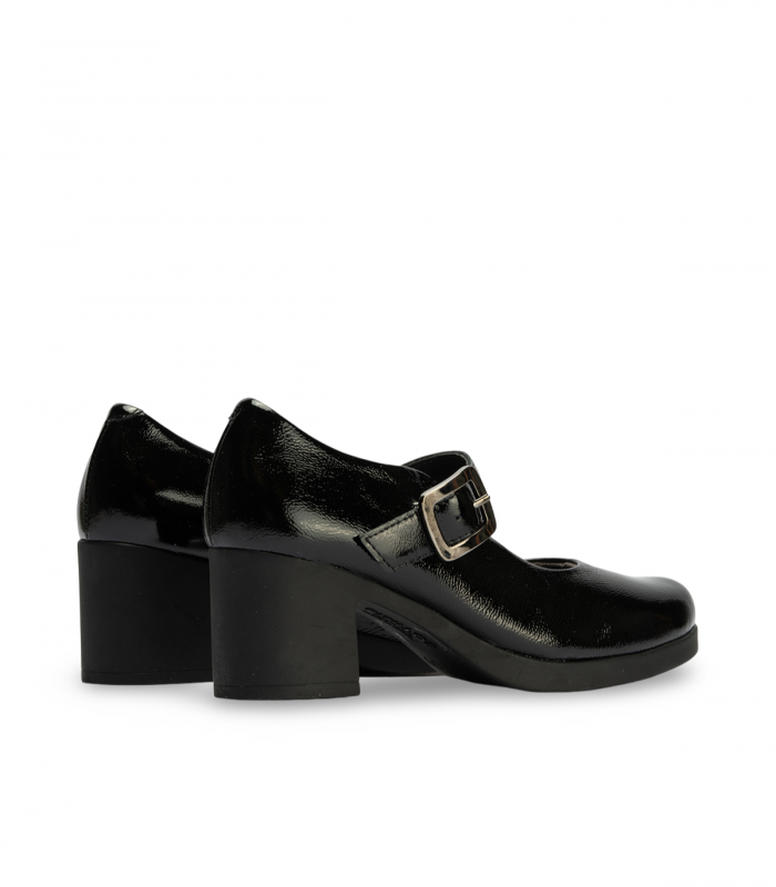 Pitillos 30100 Negro. Zapato de tacón charol con tira ancha y hebilla de estilo retro