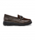 24 Horas 26645. Mocasín marrón con estribo y suela ligera, ideal para otoño e invierno