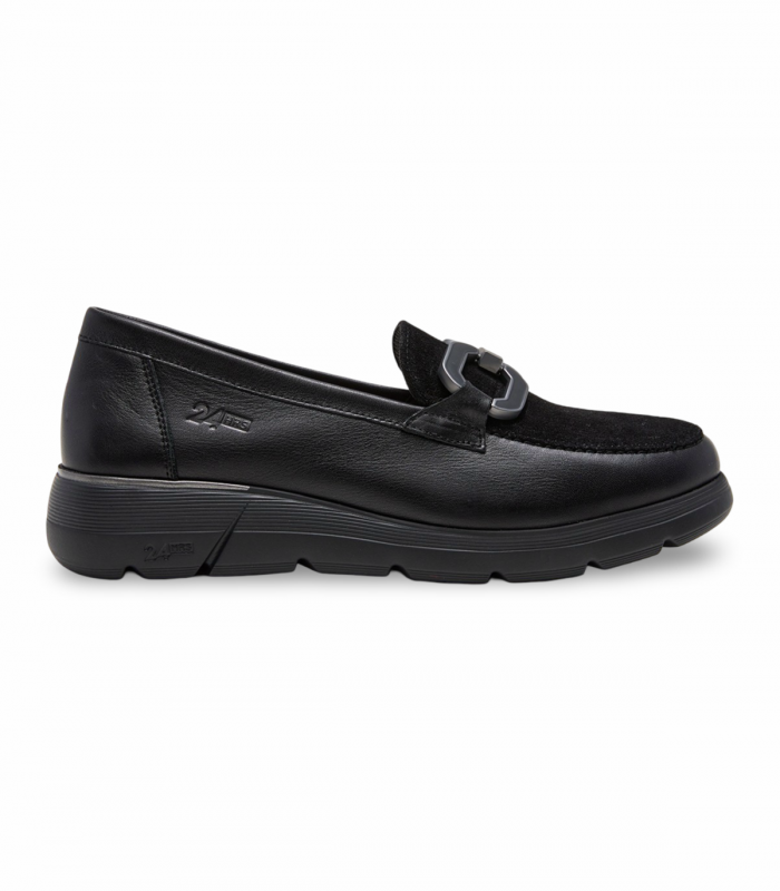 24 Horas 26645. Mocasín negro Mist Luxe con diseño elegante y suela flexible